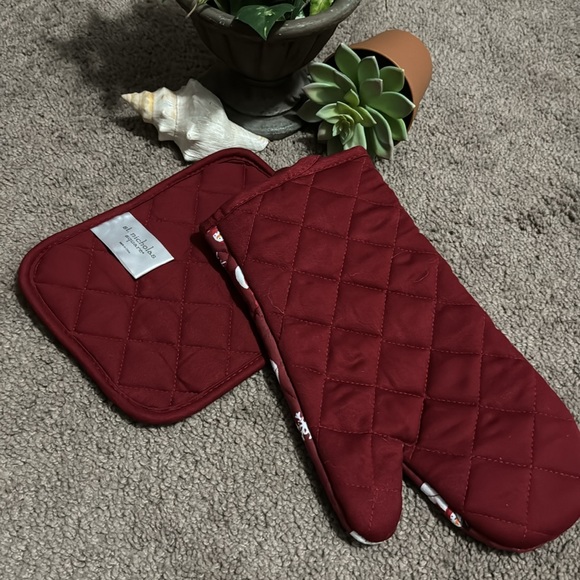 NWT-St Nicholas Square-One Pot Holder & One Oven Mitt-Snowman Themed-Maroon - Picture 5 of 9